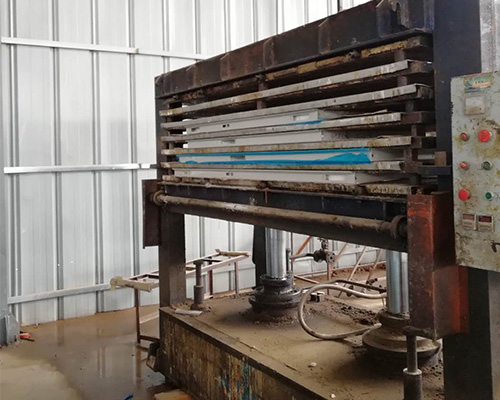 生產(chǎn)車(chē)間