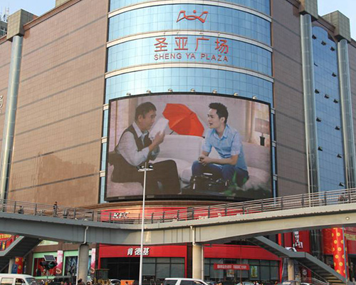 太原圣亞服飾廣場（防火卷簾門）