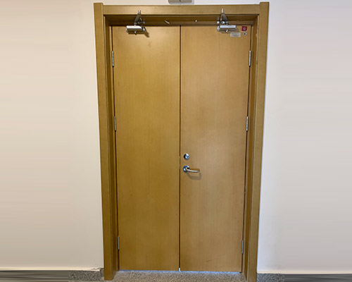 套裝烤漆木質(zhì)防火門